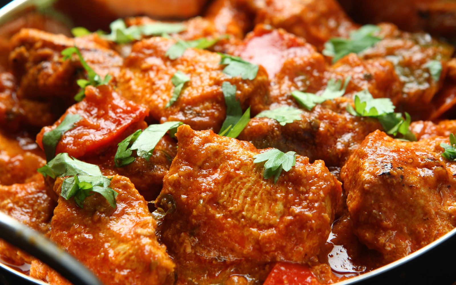 Chicken curry with peppers and fresh coriander